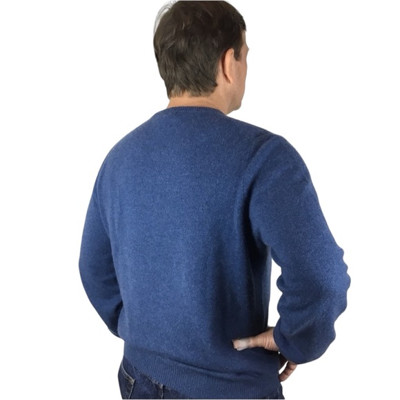 Fantastic Marshall Field’s Cashmere Sweater - Picture 4 of 7